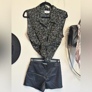 Kathy Ireland Black and White Patterned Blouse